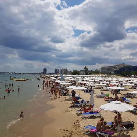 Apartment In The Heart Of Sunny Beach Close To The Sea And The Beach *